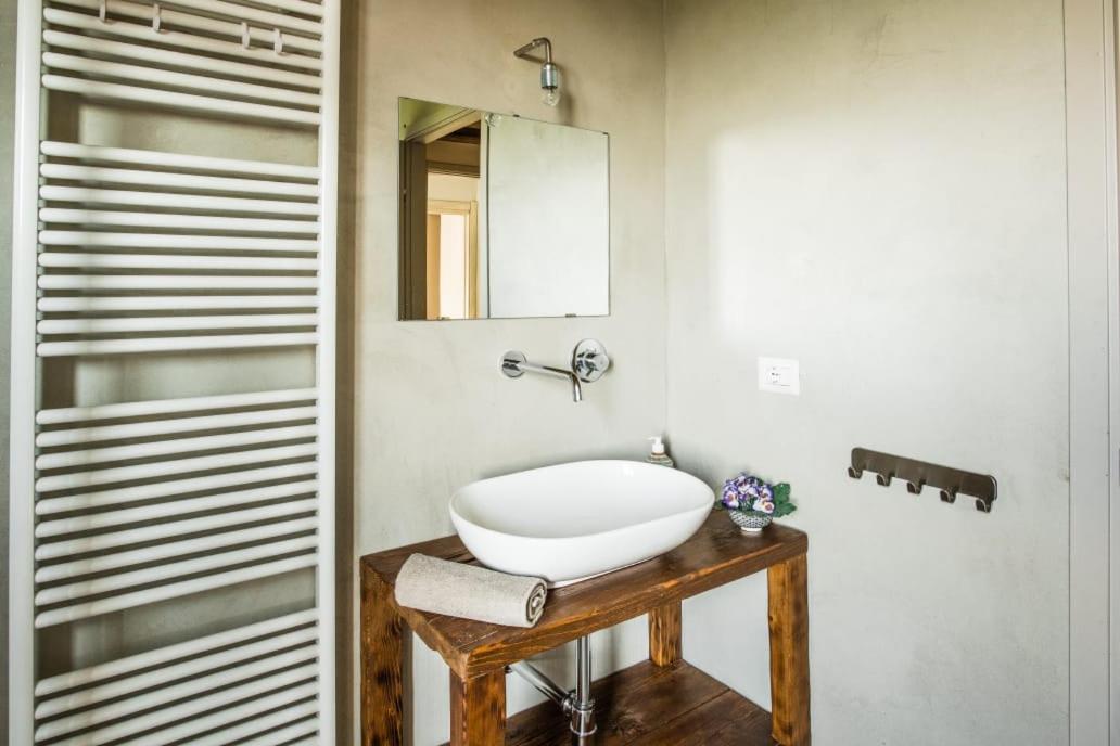 La Casa Di Roby-1 Appartamento La Morra Con Piscina ภายนอก รูปภาพ