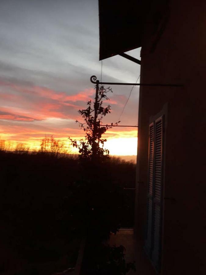 La Casa Di Roby-1 Appartamento La Morra Con Piscina ภายนอก รูปภาพ